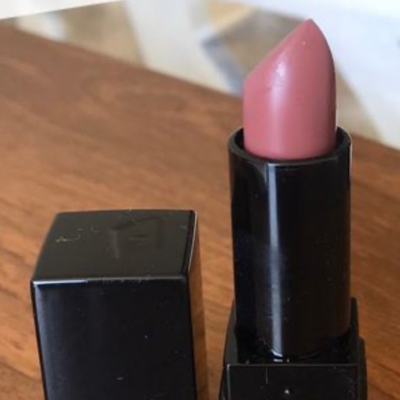 *NEW* Victoria’s Secret Very Sexy Perfect Lipstick in “Melt” - Picture 3 of 5